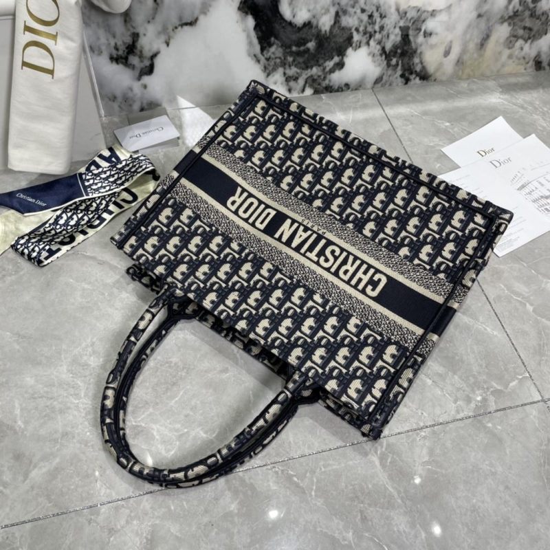 Dior Shopping Bags